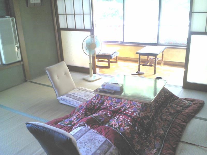 Minshuku Yuraku Hotell Aoki Exteriör bild